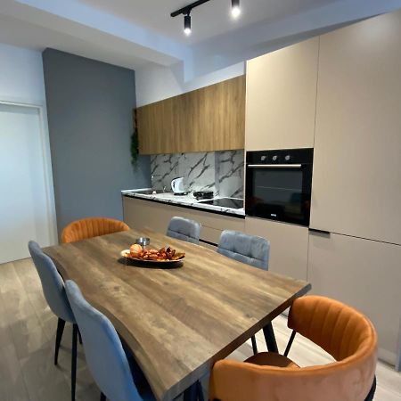 Brand New Apts Located At The City'S Main Square-100 Mbs Wifi Durrës Buitenkant foto