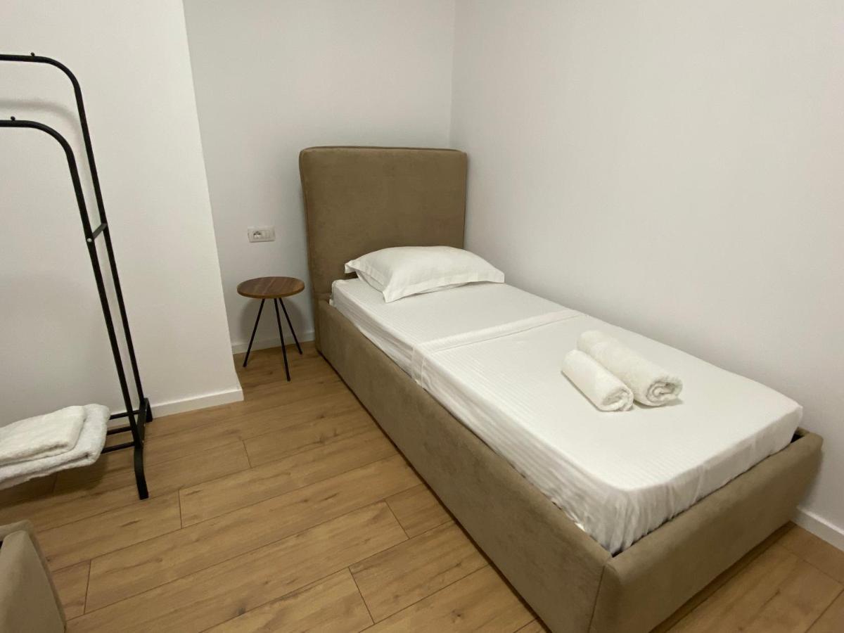 Brand New Apts Located At The City'S Main Square-100 Mbs Wifi Durrës Buitenkant foto