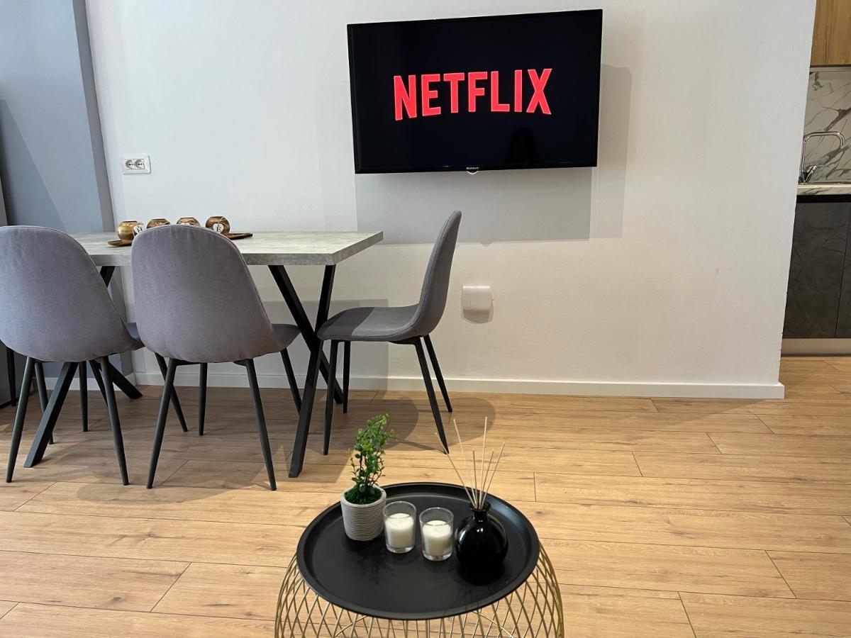Brand New Apts Located At The City'S Main Square-100 Mbs Wifi Durrës Buitenkant foto