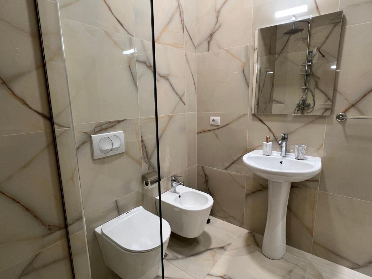 Brand New Apts Located At The City'S Main Square-100 Mbs Wifi Durrës Buitenkant foto