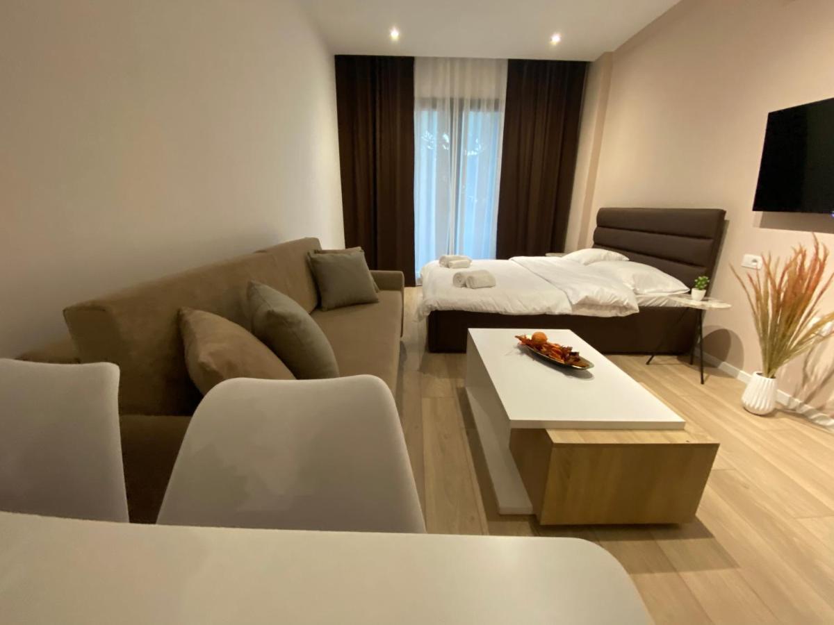 Brand New Apts Located At The City'S Main Square-100 Mbs Wifi Durrës Buitenkant foto